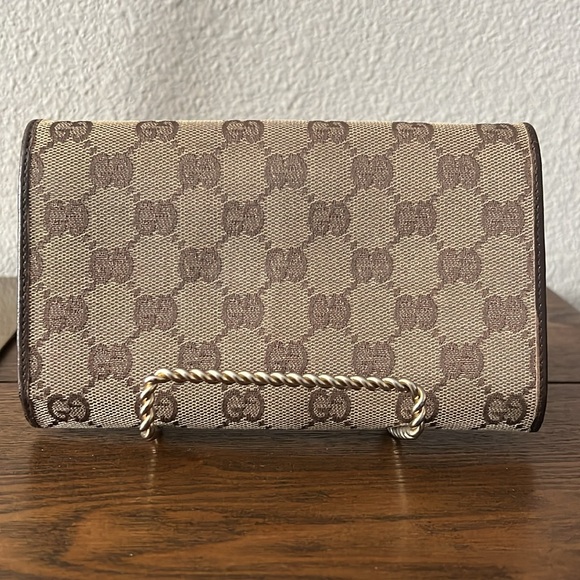 Gucci Vintage Kisslock Wallet - Picture 2 of 9